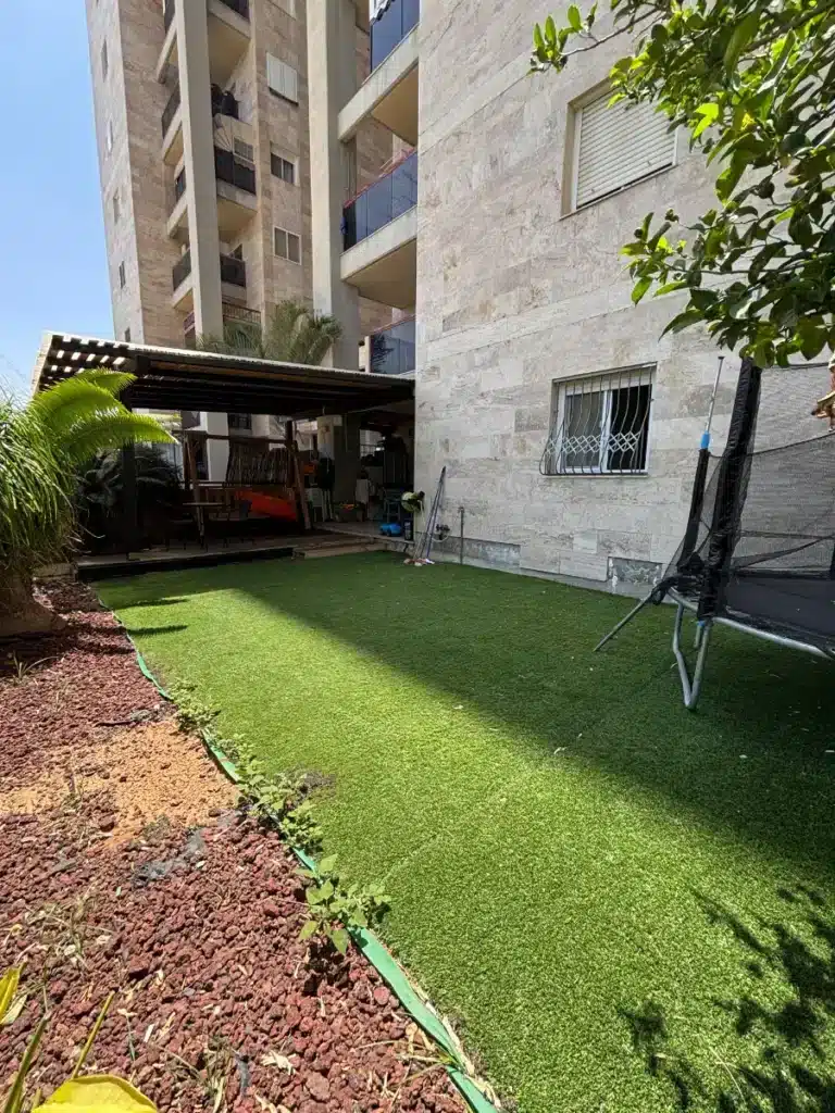 דירת גן למכירה גינה